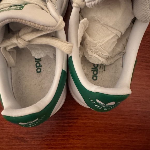 Adidas Women’s Stan Smith (Size 5) - Picture 4 of 6